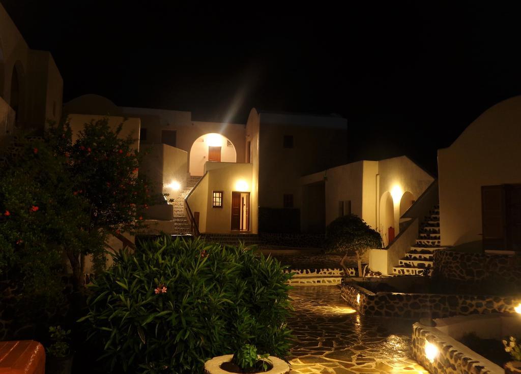Adamastos Hotel Akrotiri  Exterior photo