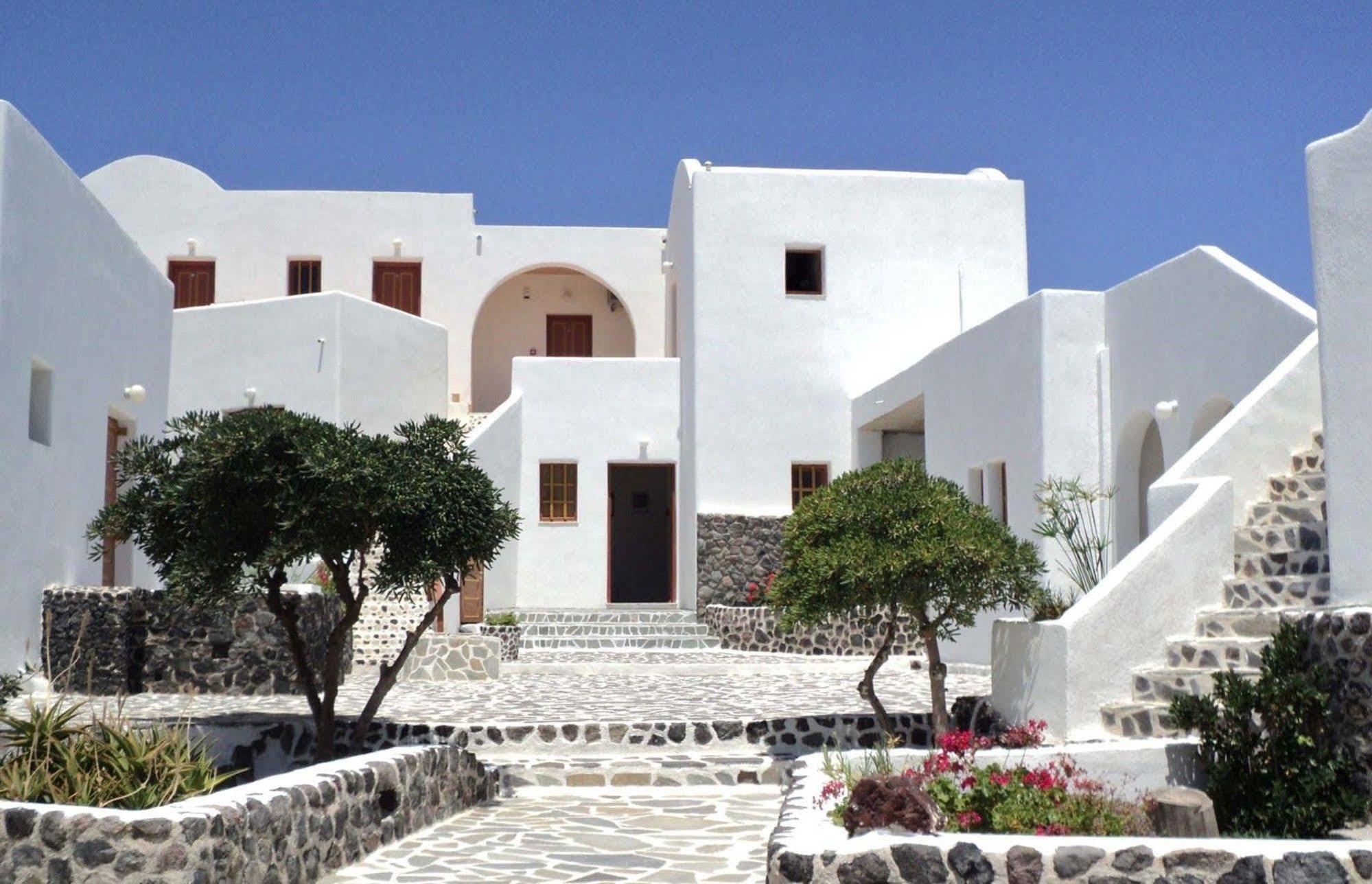 Adamastos Hotel Akrotiri  Exterior photo